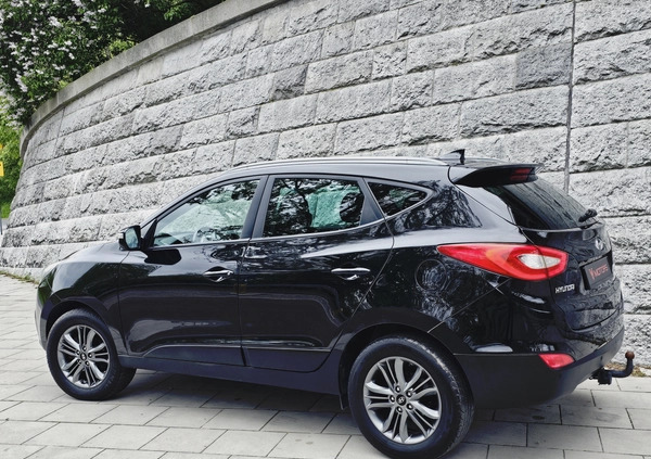 Hyundai ix35 cena 49700 przebieg: 237197, rok produkcji 2015 z Golina małe 781